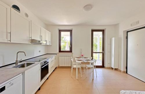 Numana Apartment | 237 - Residence ADAMO ed EVA - bilo al piano terra con ampio GIARDINO