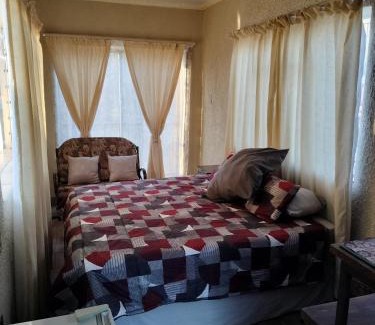 Orkney Apartment | 23A Wawiel Guesthouse