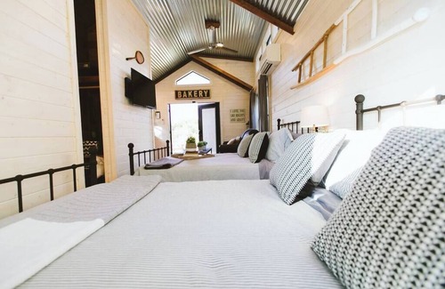 Dripping Springs Cabin | 23Acre Hill Country Retreat: Sleeps 80+|Pool |YOGA