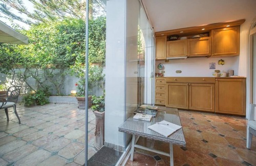 Capri House | 23Baci: Cozy Central House with Oceanfront Terrace