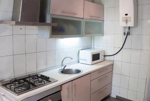 Dzerzhyns'kyi District Apartment | Pet-Friendly Retreat at 24 вулиця 23-го Серпня - Rated 10/10