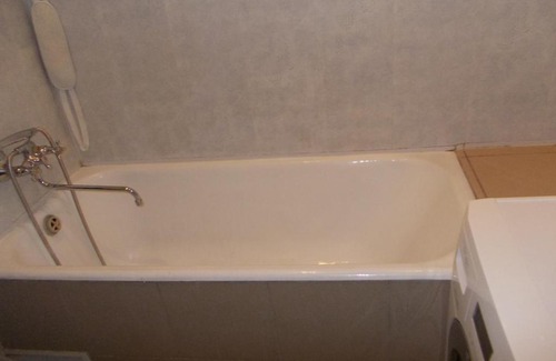 Dzerzhyns'kyi District Apartment | Pet-Friendly Retreat at 24 вулиця 23-го Серпня - Rated 10/10