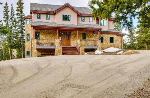 Valley of the Sun House | Relaxing Fairplay Home with Hot Tub & Mountain Views