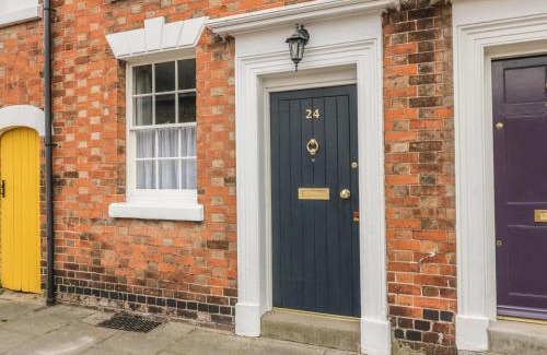 Stratford-upon-Avon House | Top-Rated 24 College Lane: Family-Friendly Getaway