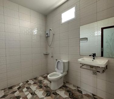 Khlong Luang Hotel | Comfortable Stay at 24 Sleep Resort with Breakfast Included