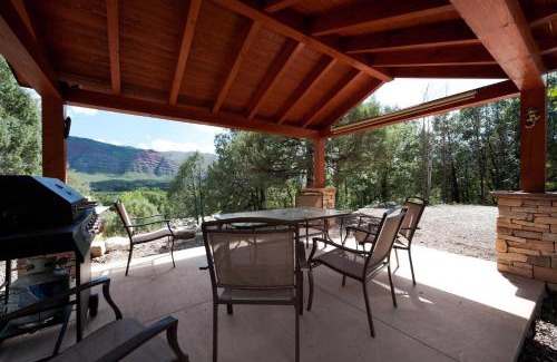 Hermosa House | Family-Friendly Retreat at 240 County Road 201