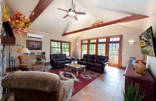 Hermosa House | Family-Friendly Retreat at 240 County Road 201