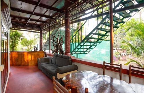 Aymanam Resort | Pet-Friendly Resort for 3 Guests - Ideal Getaway Awaits