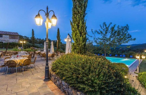 Bucine Resort | 240 m² Resort ∙ 4 bedrooms ∙ 127 guests
