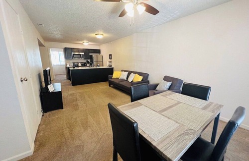 Manhattan Apartment | Convenient 4-BR Apartment Steps from KSU Football Stadium