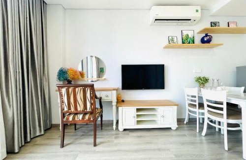 Tran Phu Beach Apartment | Beautiful Sea View Suites with Pool & Restaurant Access