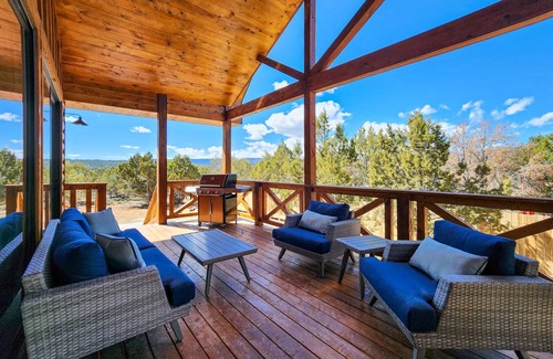 Orderville House | 242 m² House ∙ 4 bedrooms ∙ 10 guests