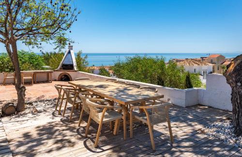 Puerto de la Duquesa Villa | Villa Joya de Guadalupe: Family-Friendly Haven with Pool