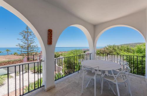 Puerto de la Duquesa Villa | Villa Joya de Guadalupe: Family-Friendly Haven with Pool