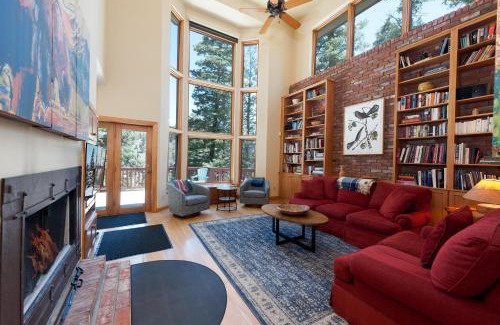 Columbine Lake House | Inviting Stay at 246 Beaver Circle: Child-Friendly Retreat