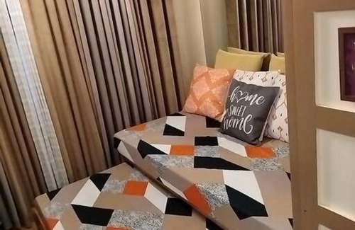 Cainta Apartment | Cozy Condo Retreat with Pool in Cambridge Village Cainta