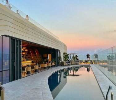 Paceville Apartment | 24th Floor Sea View Apart-Hotel in Mercury Tower St Julians