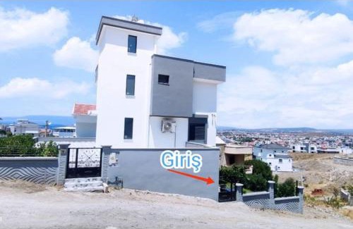 Seferihisar Apartment | 25 m2 Stüdyo Daire 2 Banyo Mutfak