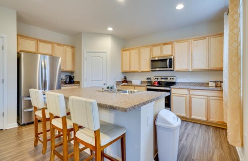 Johnstown House | Pet-Friendly Family Retreat Close to Columbus Attractions