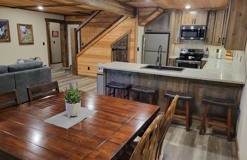Island Park House | Perfect Getaway: Hot Tub, Fire Pit & Steps from Yellowstone!