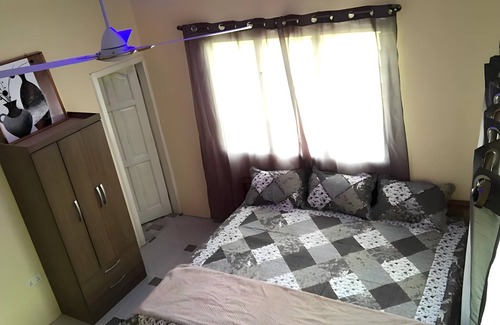 Winneba House | Quiet Family Suite with Dining & Living, Near Winneba Beach
