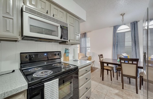 Irving Apartment | Private Yard Retreat Near DFW with Pool & Breakfast