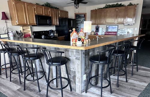 Marion House | Idyllic Retreat at Marion County Lake: Family-Friendly Escape