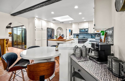 Yucca Valley House | Unwind at Epic Pool & Spa Oasis in Joshua Tree