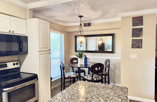 Irving Apartment | Modern 2BD Condo near Airport with Pet-Friendly Perks