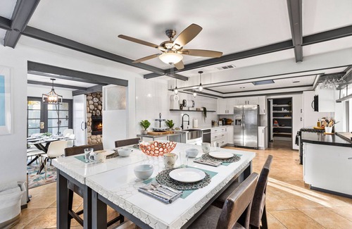 Racquet Club South House | Unwind in Palm Springs: Pool, Spa & Pet-Friendly Retreat