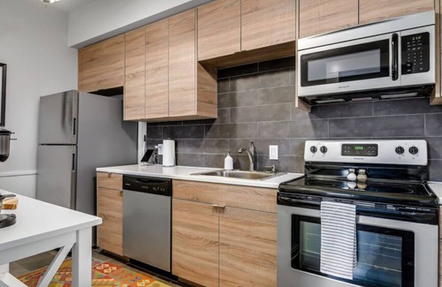 Marble Falls House | Exclusive 15% Off Stay at Inks Suite, Downtown Marble Falls