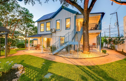 Marble Falls House | Exclusive 15% Off Stay at Inks Suite, Downtown Marble Falls