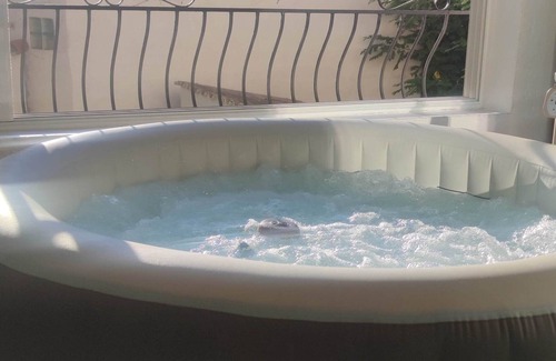 Roquemaure Apartment | Spacious 25-Person Apartment Near Avignon with Pool