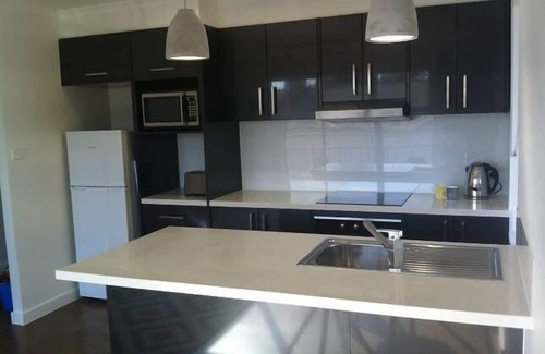Geelong West Apartment | Guest Rated 9.8: Family-Friendly Apartments in Geelong