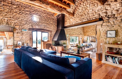 Chabrillan House | 250 m² House ∙ 5 bedrooms ∙ 12 guests