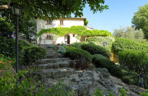Penna in Teverina Villa | Elegant 4-Bedroom Villa with Pool for Memorable Getaways