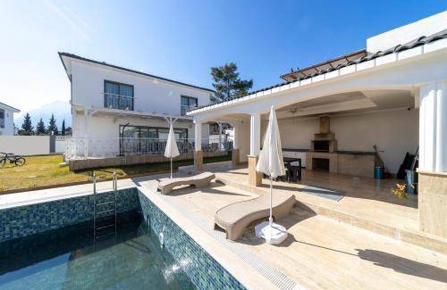 Goynuk Villa | Spacious Villa with Pool and Pet-Friendly Amenities