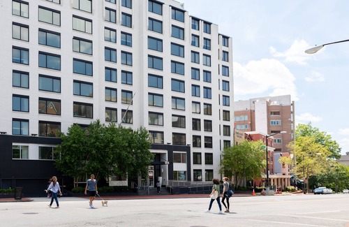 West End Apartment | Experience 2500 Penn: A Unique Placemakr Stay