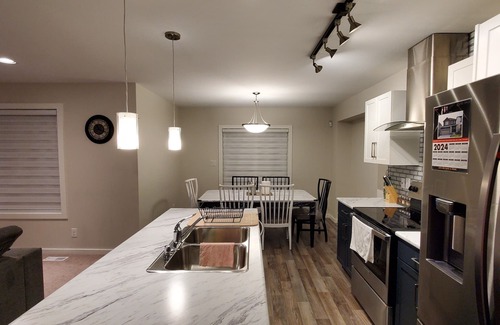 Fort Gary House | Spacious 5-Bedroom Home with Spa and Hot Tub in Bridgwater