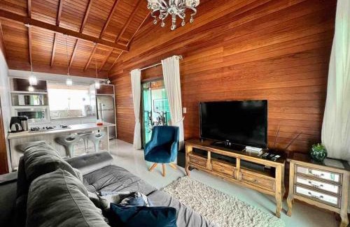 Governador Celso Ramos House | 250m do Mar com Hidromassagem, Chale aconchegante para relaxar
