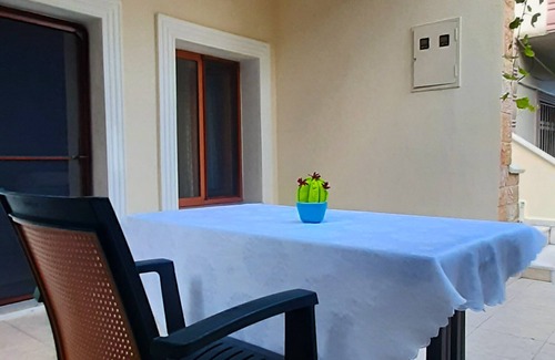 Turunc House | Beachside Retreat: Fully Furnished with Fast Wi-Fi