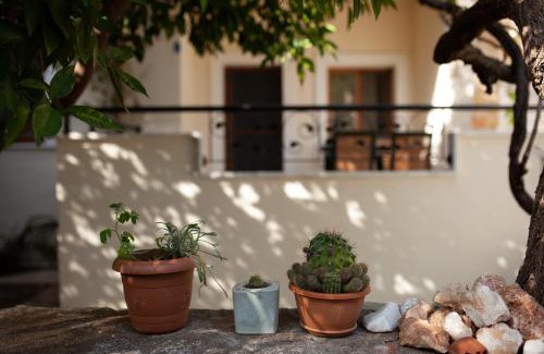 Turunc Apartment | Beachside Retreat with Fast Wi-Fi and Family-Friendly Amenities