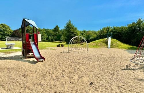 Wimborne Resort | Relax at 252 Wilksworth Caravan Park with Pool Access
