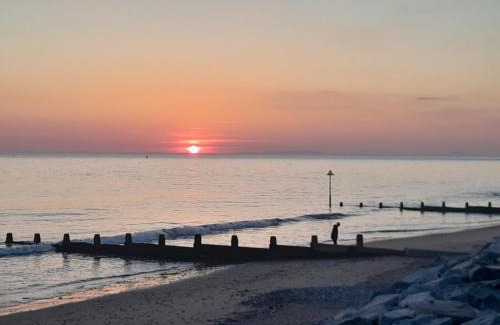 Tywyn Apartment | 254 Bryn y Mor