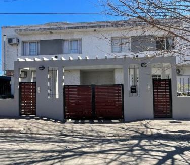 Villa Carlos Paz Apartment | VÉNETO V: Oceanfront Bliss with Perfect 10 Rating