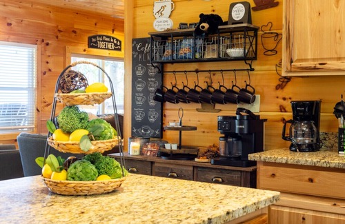 Sevierville Cabin | Indulgent Skyview Serenity: Pet-Friendly Retreat with Spa