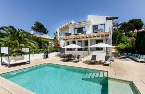 Santa Ponsa Villa | Bright Villa with Ocean View in Santa Ponsa Nova