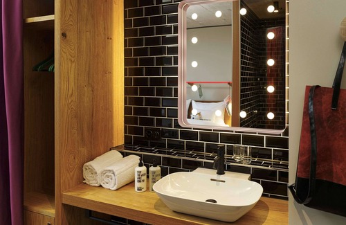 Center Hotel | Discover 25hours Hotel Zurich Langstrasse: Rated 9.2/10