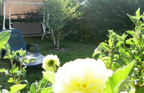 Saint-Jacques-d'Ambur Ski Chalet | Discover VULCANIA Clermont: Beachfront Retreat with Pool