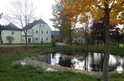 Kuhberg Apartment | Cozy Apartment for Two: Breakfast Included & Family-Friendly